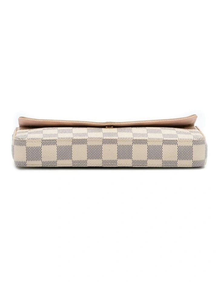 Louis Vuitton Elegant Chain Wallet in White image 3