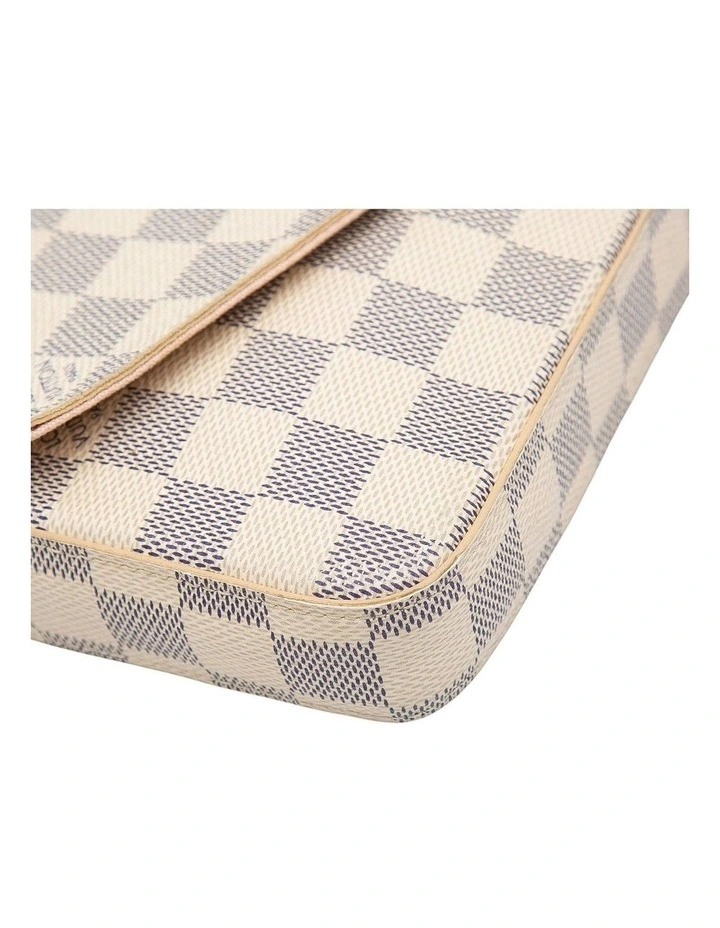 Louis Vuitton Elegant Chain Wallet in White image 7