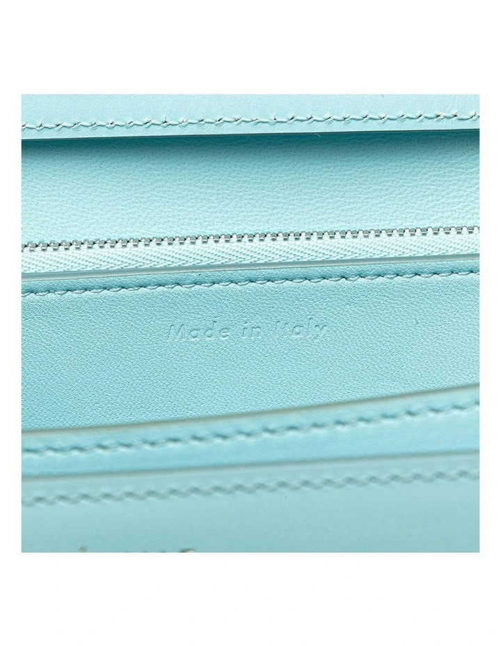 Classic Leather Shoulder Bag in Blue Pre-Loved (Fashion Group ABN 30 617 598 651) image 6