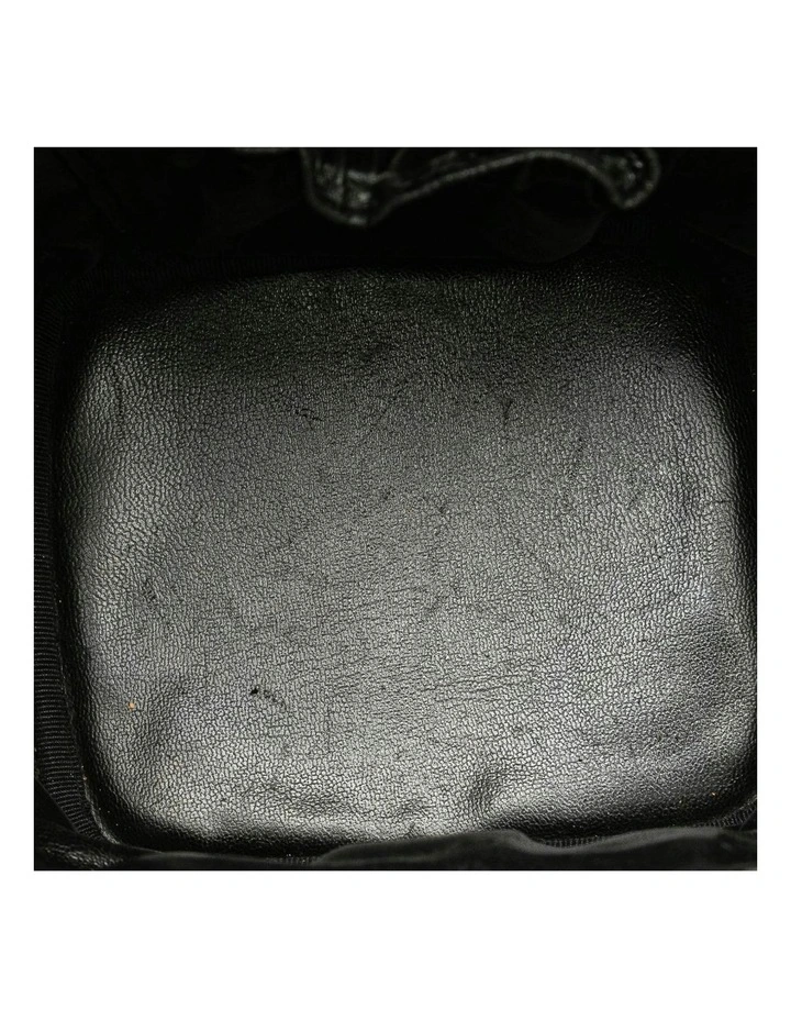 Chanel Vanity Case Pre-Loved in Black image 4