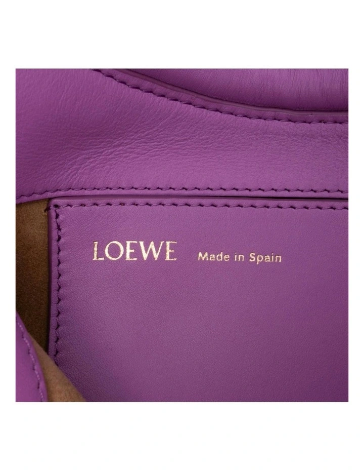 Loewe Flamenco Leather Shoulder Bag Pre-Loved in Purple image 5