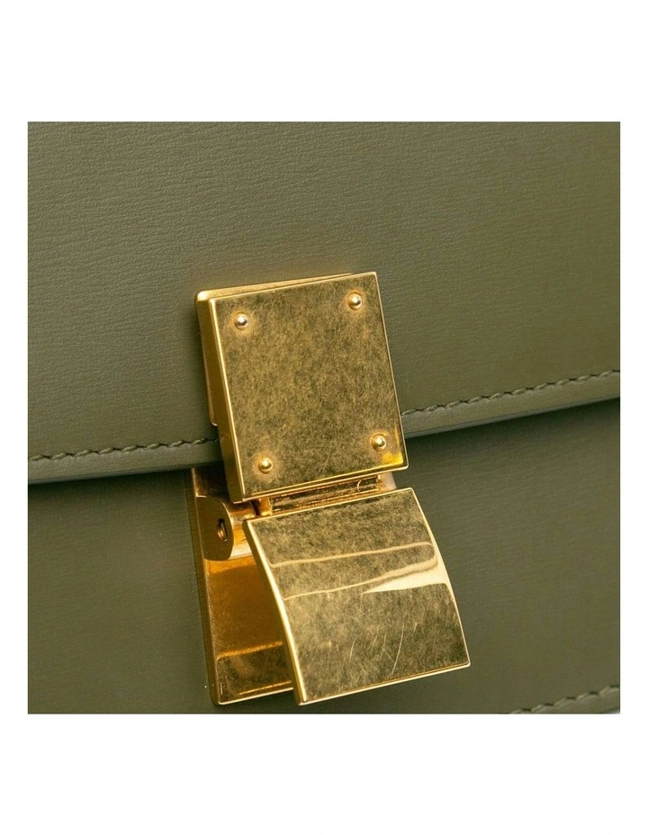 Celine Crossbody Flap Bag Pre-Loved in Green image 7