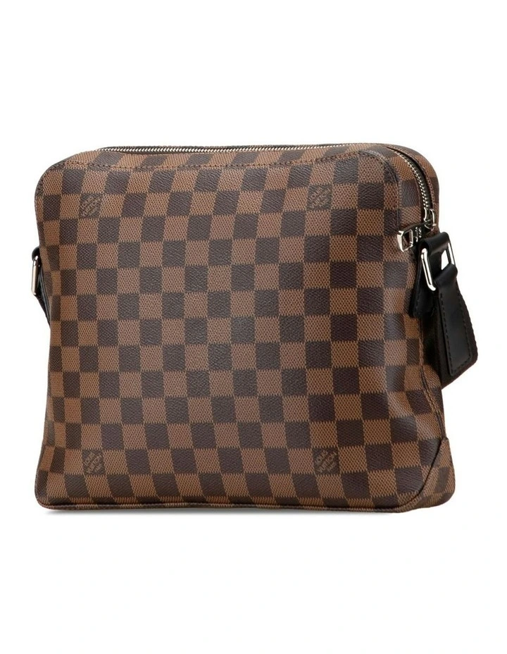 Crossbody Messenger Bag Pre-Loved (Azura Fashion Group ABN 30 617 598 651) in Brown image 2