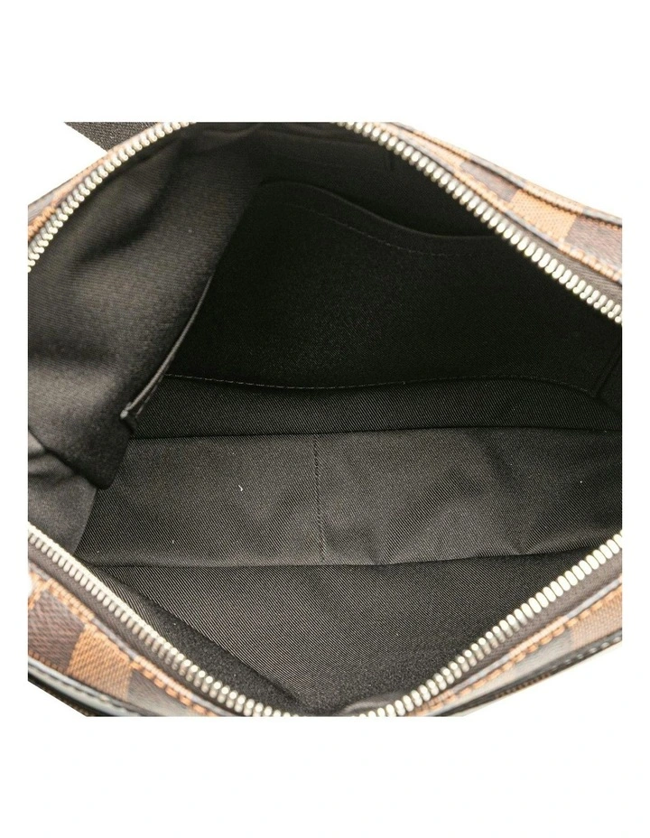 Crossbody Messenger Bag Pre-Loved (Azura Fashion Group ABN 30 617 598 651) in Brown image 4