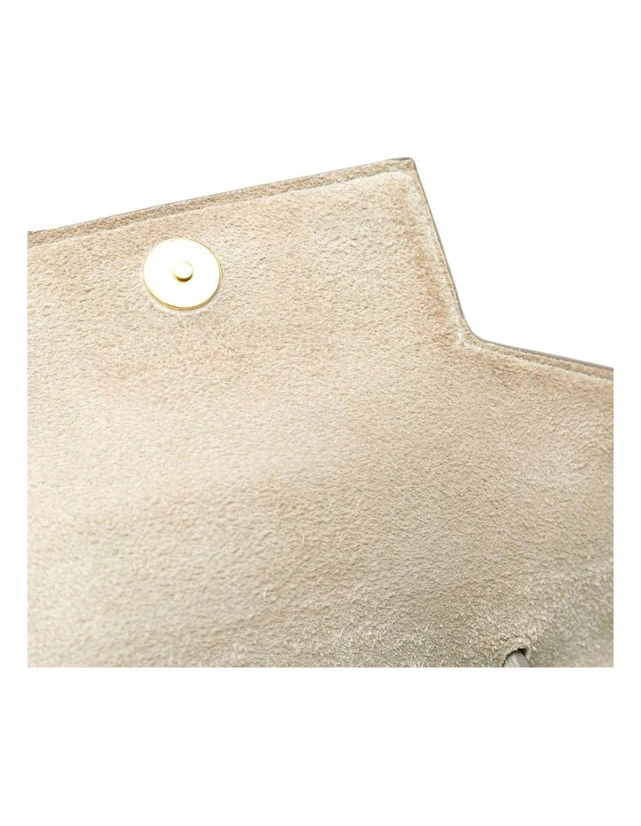 Refined Grained Leather Handbag With Top Handle (Fashion Group ABN 30 617 598 651) in Green image 7