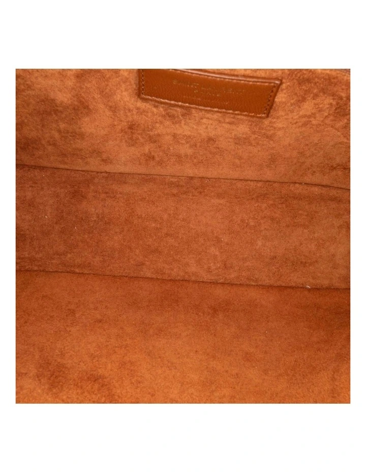 Elegant ABN 30 617 598 651 Shoulder Bag With Top Handle in Brown image 4