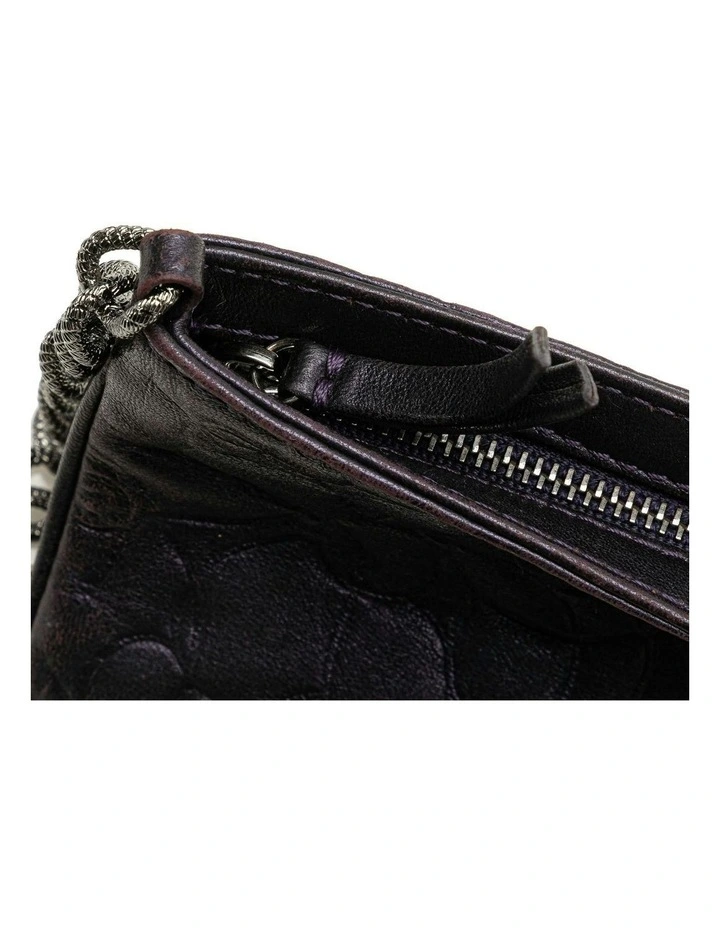 Embossed Floral Design ABN 30 617 598 651 Bag With Chain Strap Accessory in Purple image 7
