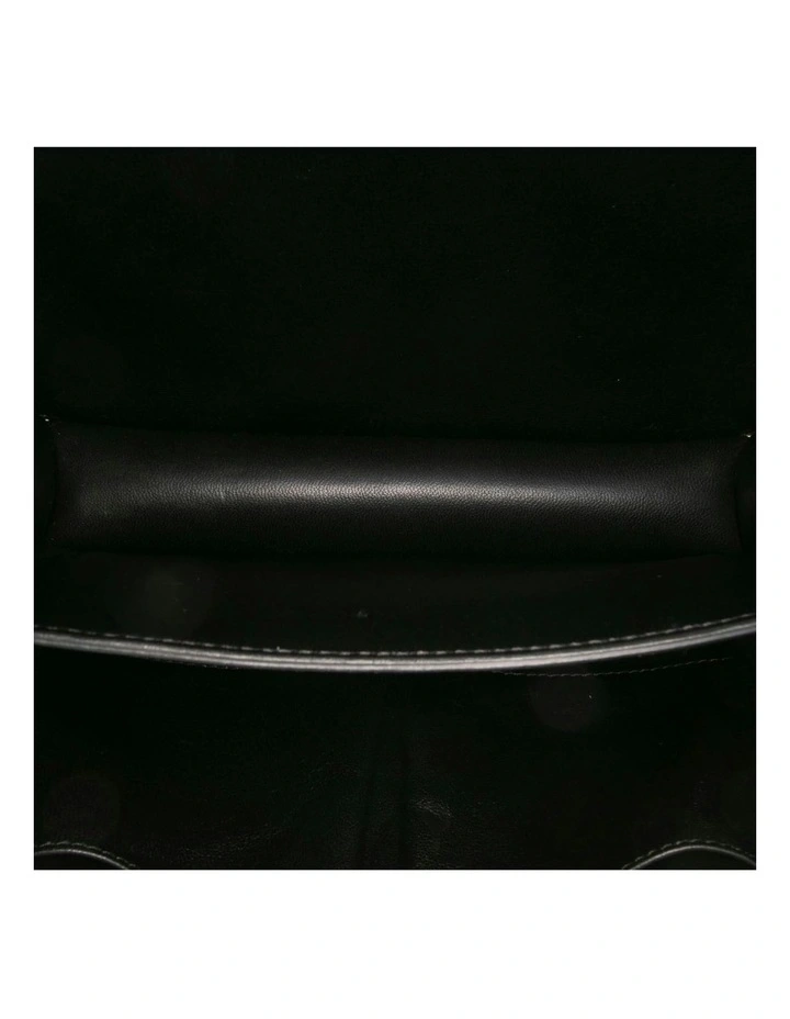 Celine Shoulder Bag Pre-Loved (Fashion Group ABN 30 617 598 651) in Silver image 4