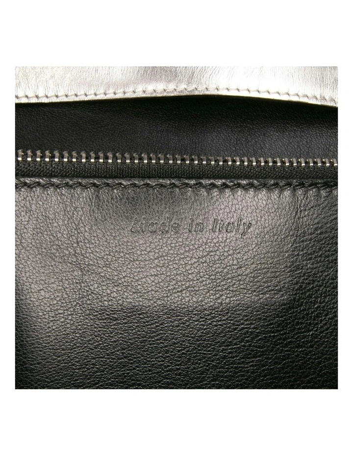 Celine Shoulder Bag Pre-Loved (Fashion Group ABN 30 617 598 651) in Silver image 6