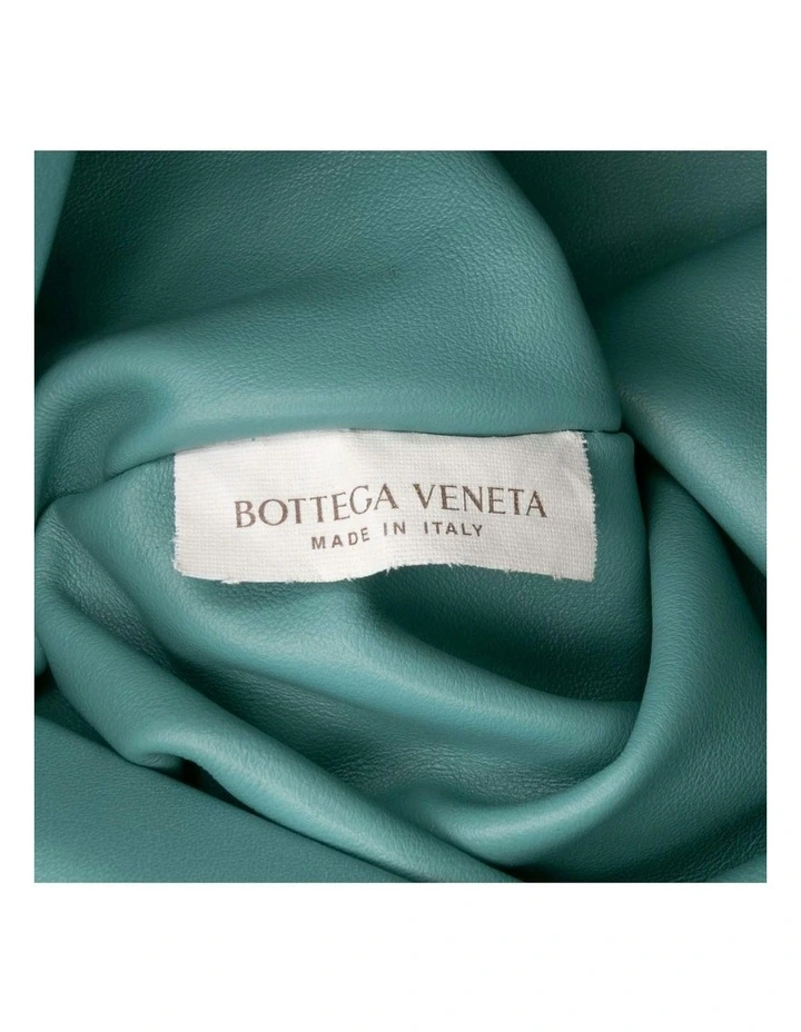 Bottega Veneta Chain Leather Clutch Pre-Loved (Azura Fashion Group ABN 30 617 598 651) in Blue image 7