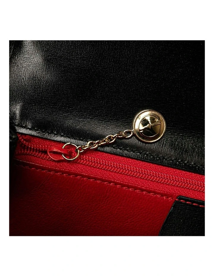 Gucci Bamboo Handle Leather Bag Pre-Loved (Azura Fashion Group ABN 30 617 598 651) in Black image 7