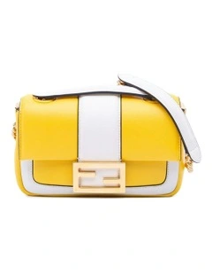 Elegant Leather Shoulder Bag With Chain Strap (Fashion Group ABN 30 617 598 651) in Yellow