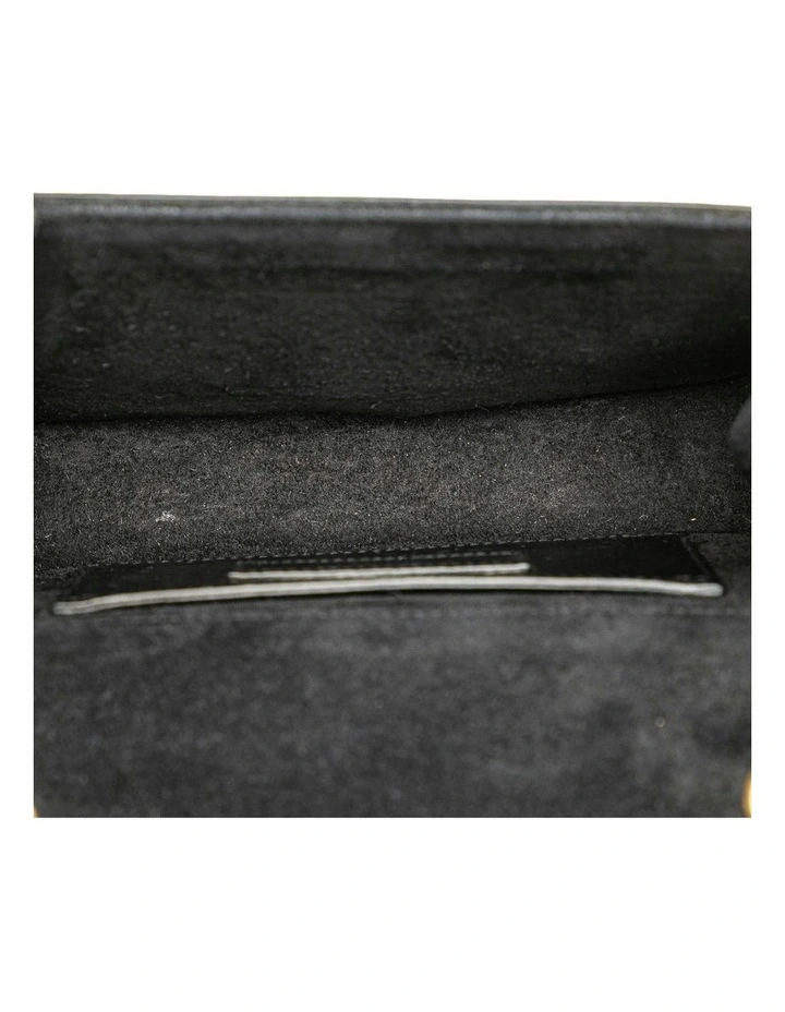 Saint Laurent Chain Shoulder Bag Pre-Loved (Azura Fashion Group ABN 30 617 598 651) in Black image 4