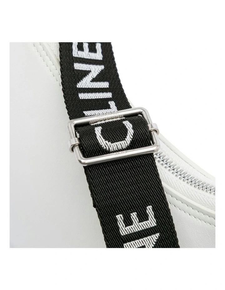 Celine Ava Shoulder Bag Crescent Pre-Loved (Azura Fashion Group ABN 30 617 598 651) in White image 7