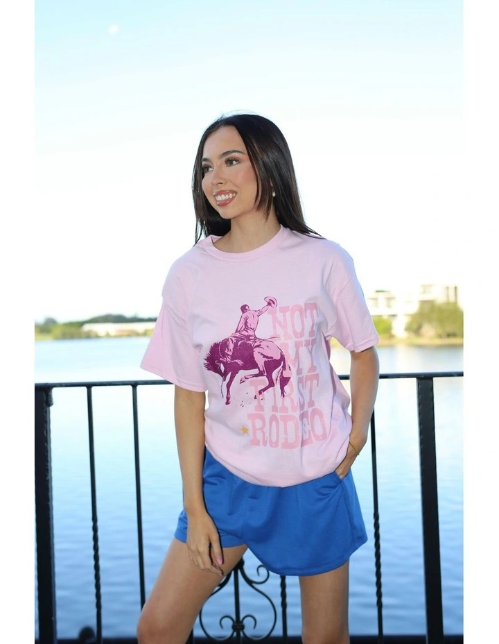 Rodeo Tee in Pink image 6