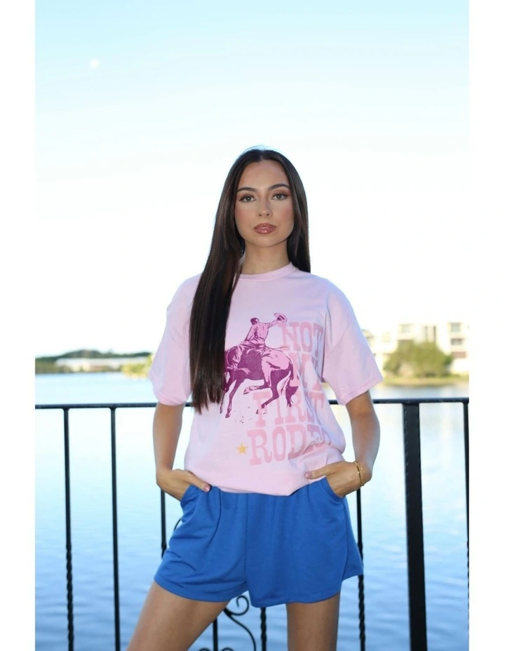 Rodeo Tee in Pink image 7