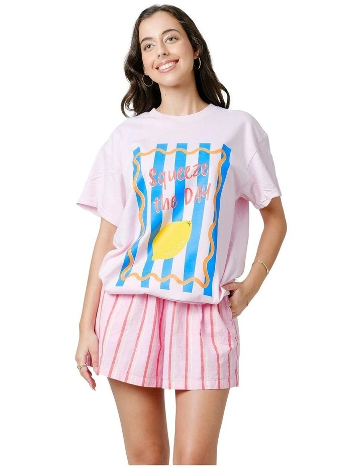 Squeeze The Day Tee in Pink image 4