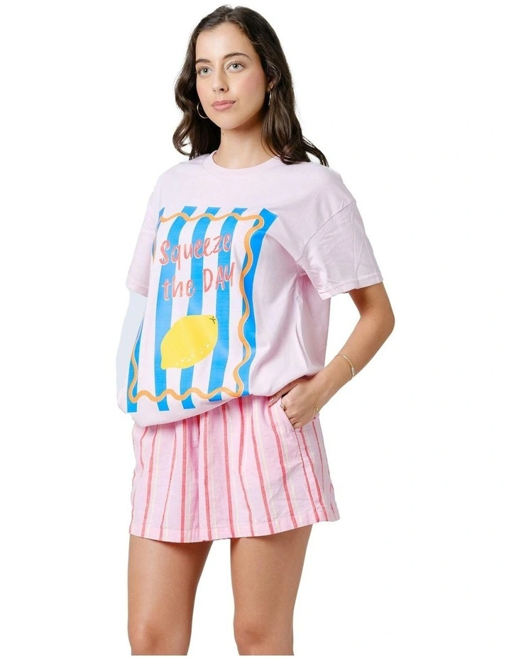 Squeeze The Day Tee in Pink image 6