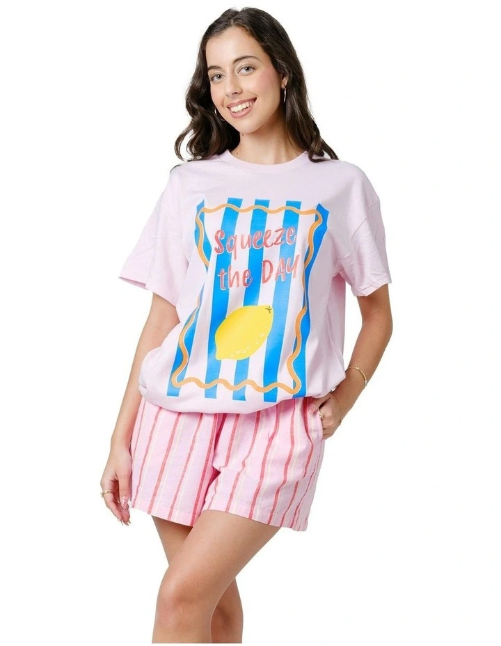 Squeeze The Day Tee in Pink image 7
