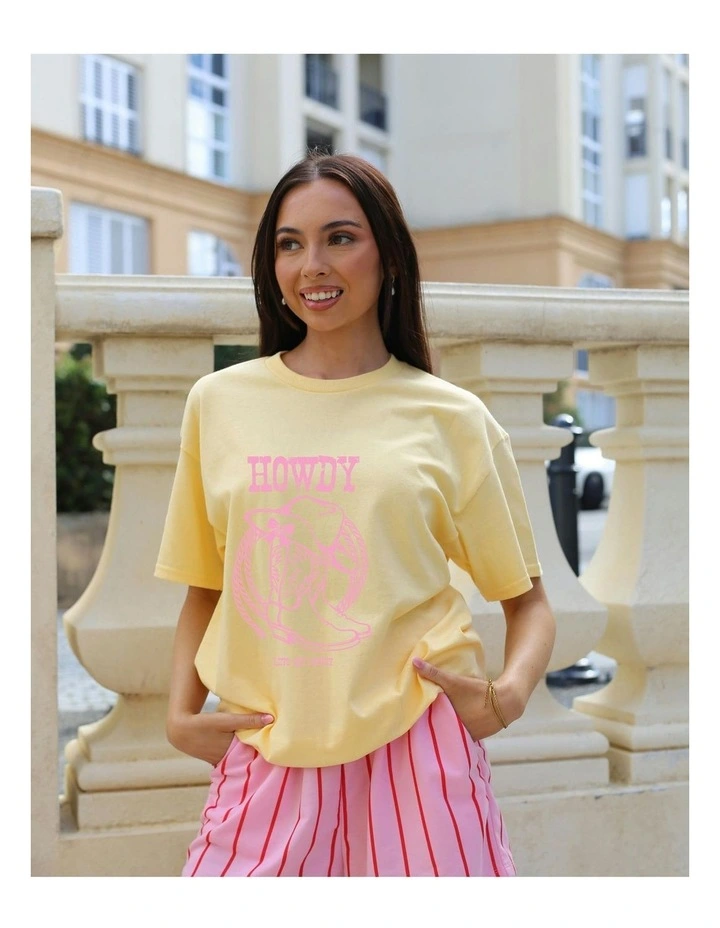 Howdy Tee in Yellow image 4