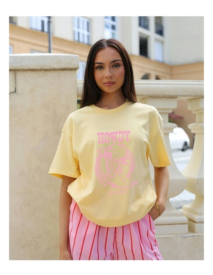 Howdy Tee in Yellow image 5
