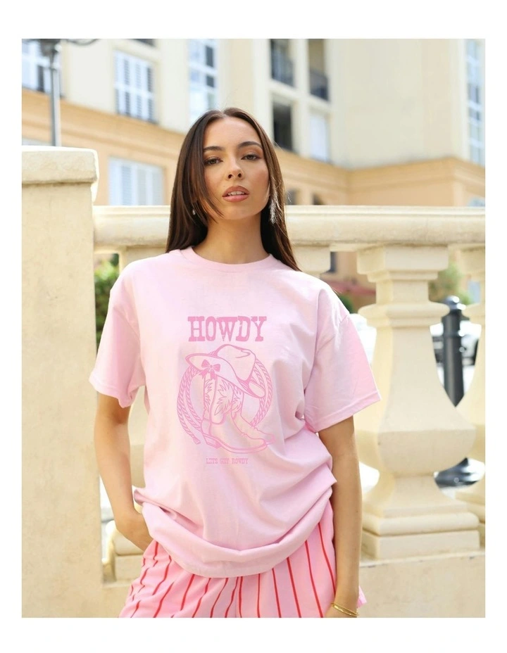 Howdy Tee in Pink image 5
