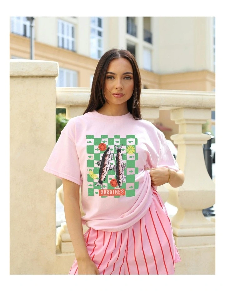 Sardine Tee in Pink image 5