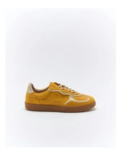 Fallon Sneaker in yellow