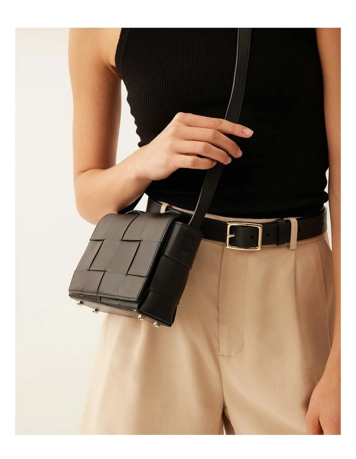 Honey Cross Body Bag in Black Leather image 2