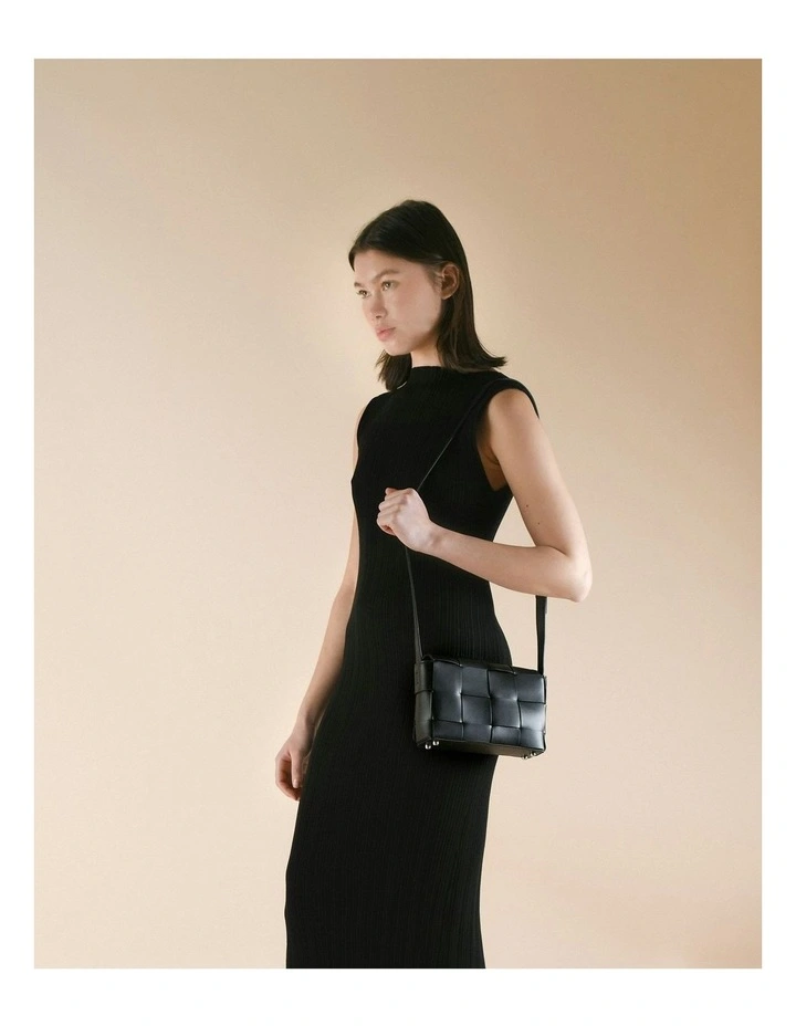 Honey Cross Body Bag in Black Leather image 7