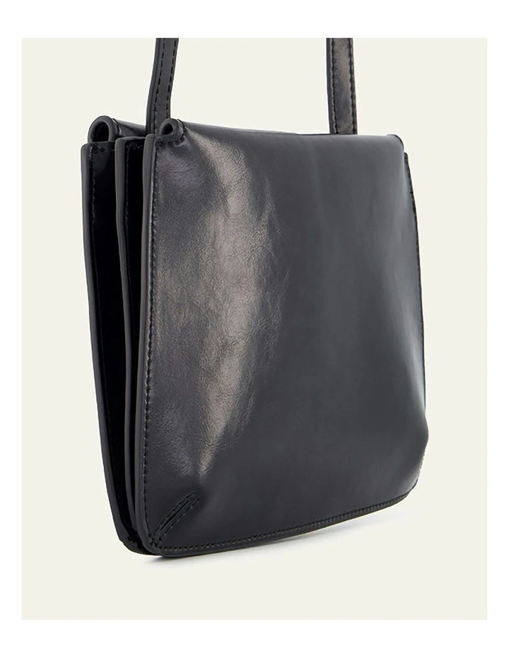Amber Crossbody Bag in Black Leather image 4