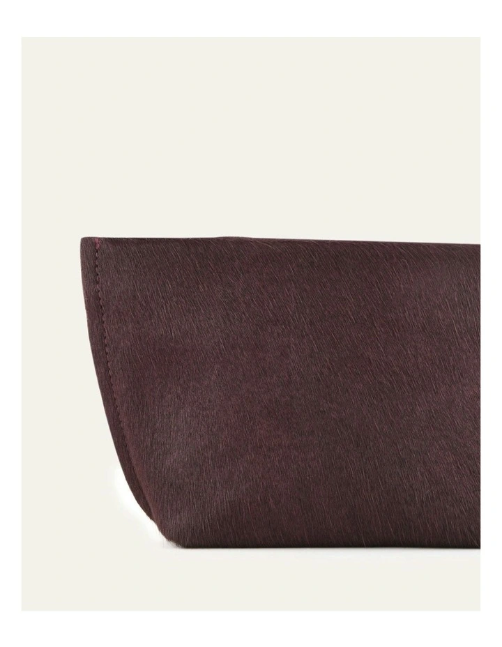 Bonito Pouch Bag in Merlot image 3