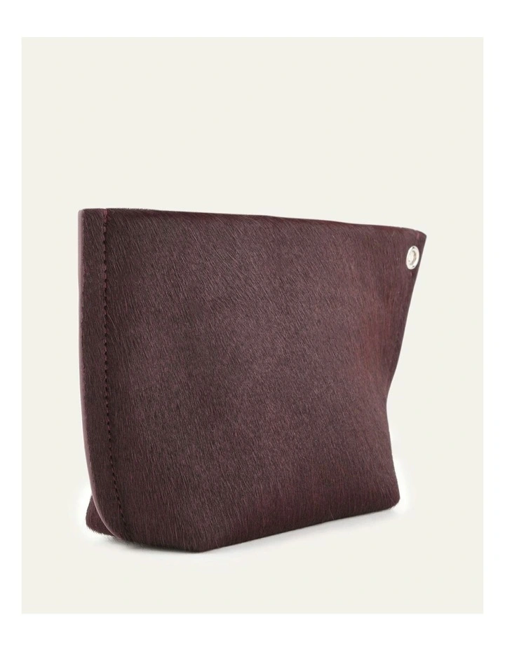 Bonito Pouch Bag in Merlot image 4