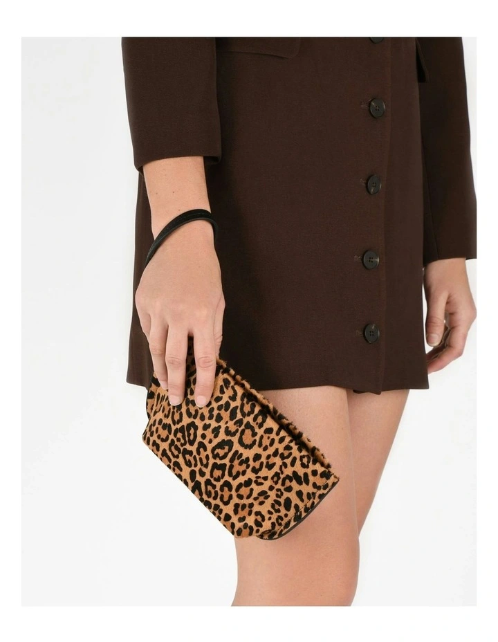 Bonito Pouch Bag in Leopard image 2