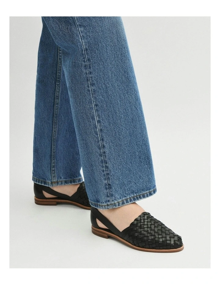 Wisdom Casual Leather Flats in Black image 2