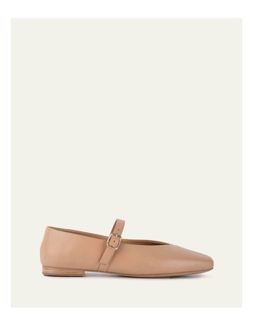 Tan colour