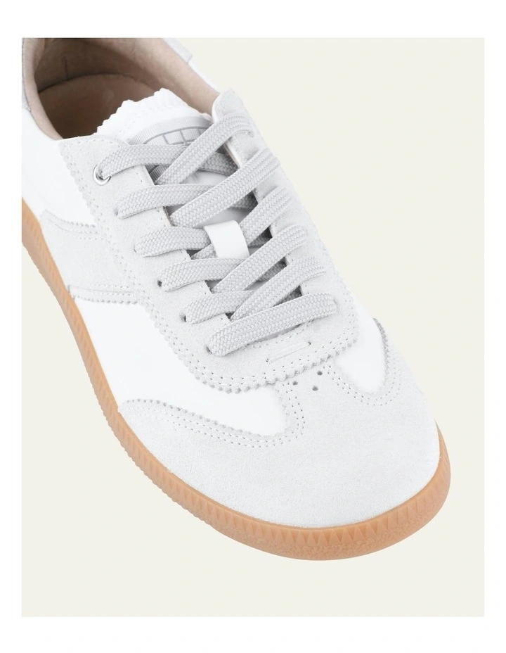 Lola Sneakers in White image 4