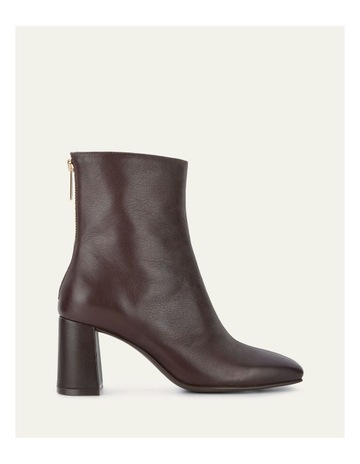 Chocolate colour
