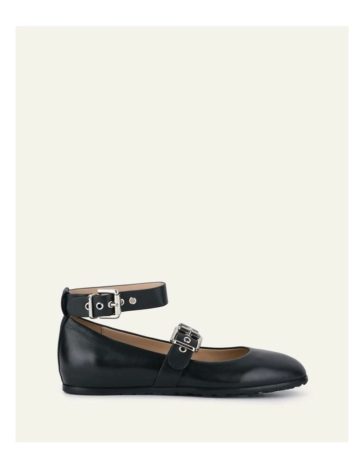 Hera Casual Flats in Black image 1