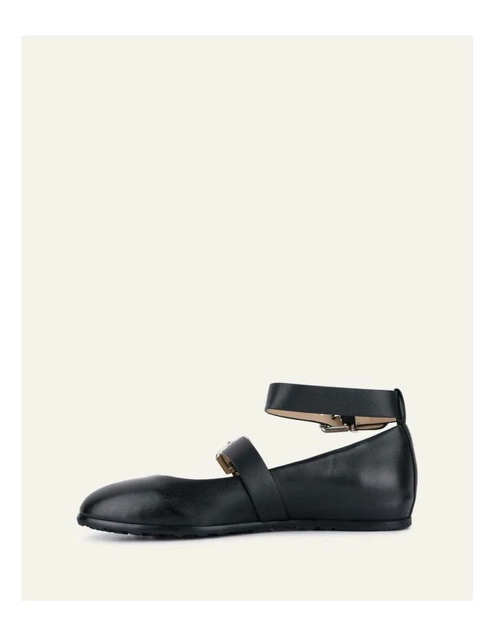 Hera Casual Flats in Black image 6