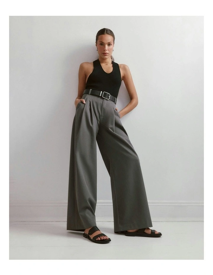 Hayes Flat Sandals in Black Leather image 7