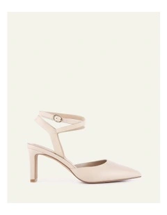 Khloe Mid Heels in Sand Leather