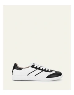 Lola Sneakers in Black and White