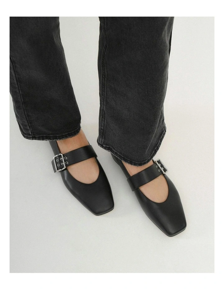 Sarah Casual Flats in Black image 7