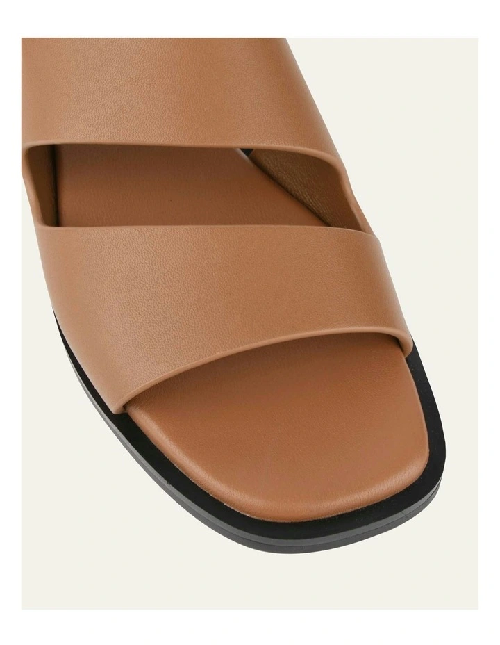 Sadie Flat Sandals in Caramel image 4