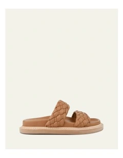 Vega Flat Leather Sandals in Brown