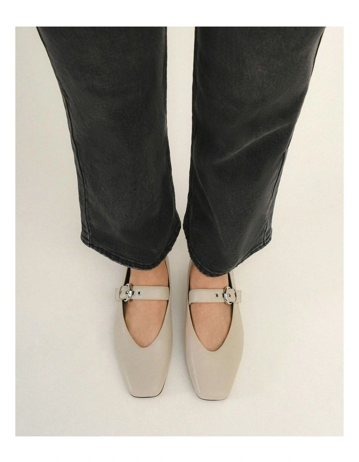 Annabelle Casual Flats in Bone image 7