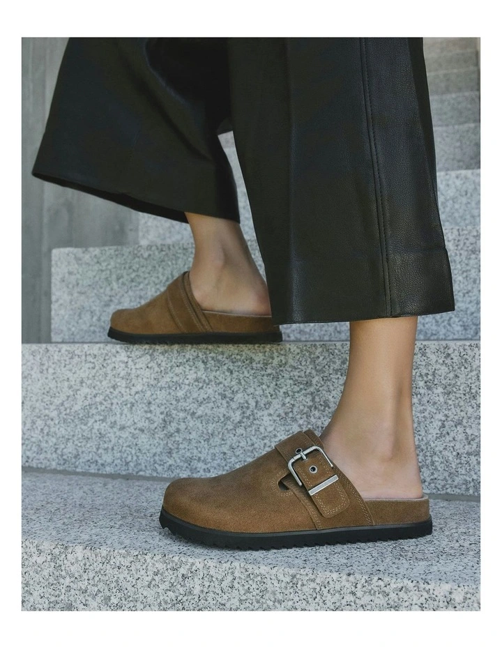 Juno Casual Flats Biscuit in Suede image 7