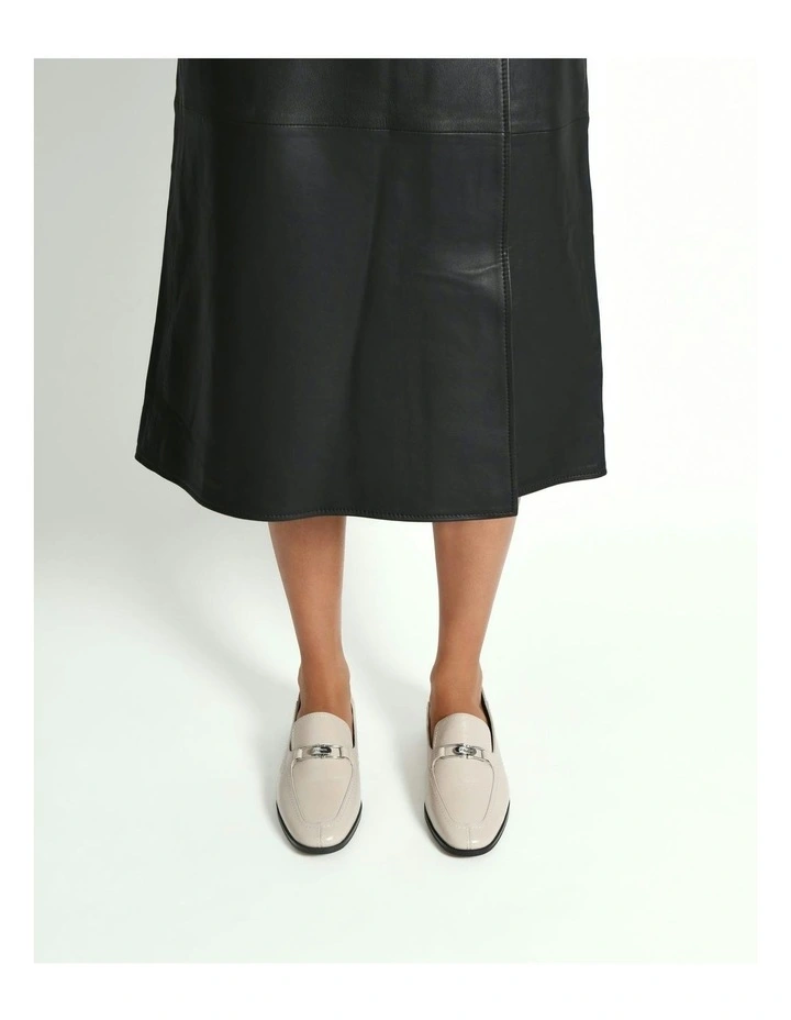 Riley Loafers Crinkle Leather in Bone image 2
