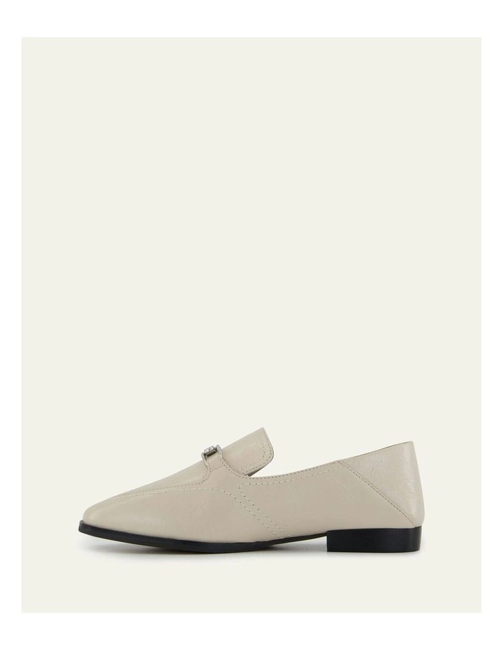 Riley Loafers Crinkle Leather in Bone image 6